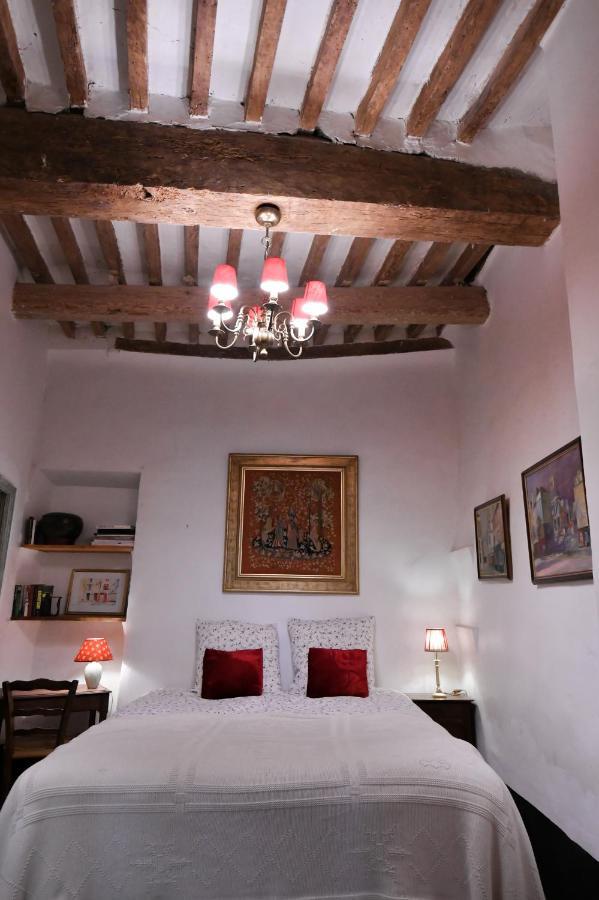 La Cachette Du Comte * Montfort-sur-Argens