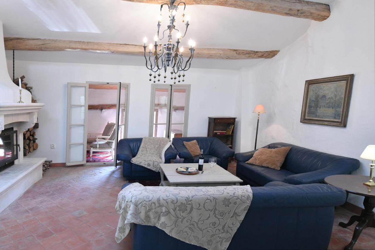 La Cachette Du Comte Bed & Breakfast